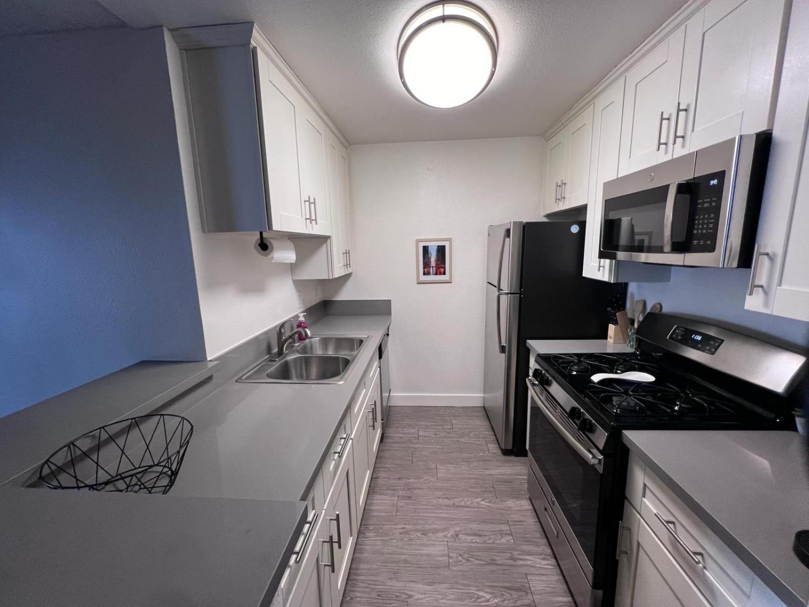 Apartamento Hollywood Two Bedroom & Free Two Parking Spots